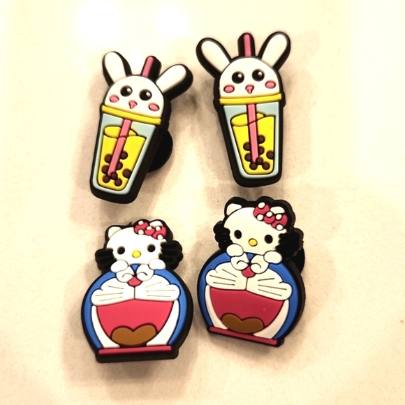 Hello KITTY Crocs Charms - Picture 2 of 3